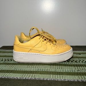 Nike Air Force 1 Sage Low Yellow Pebble Leather Women’s 7.5